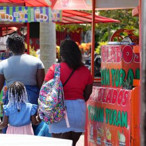 Escuelas resilientes benefician a 185 mil personas en Colombia