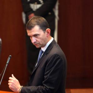 Ordenan captura inmediata de Emilio Tapia tras escándalo Centros Poblados