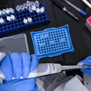 La decisión del tribunal internacional respalda la reducción del costo del dolutegravir y ratifica medidas de salud pública adoptadas por el país.