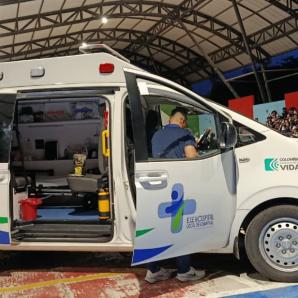 Gobierno entrega 10 ambulancias en el Meta