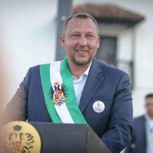 Mikhail  Krasnov Alcalde de Tunja desmiente rumores sobre gestion