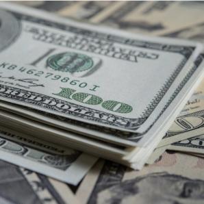 Dólar en Colombia cae por debajo de $3.700: alcanzó el nivel más bajo