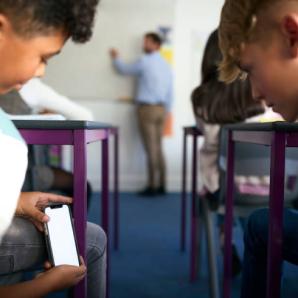 Ibagué prohíbe el uso de celulares en colegios públicos 
