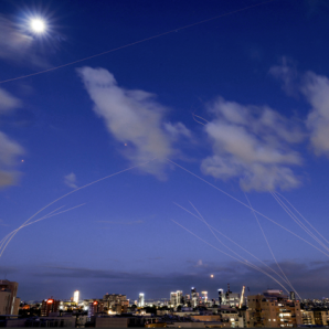 Irán ataca bases de Estados Unidos en el Golfo
