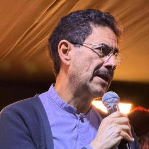 Iván Cepeda diálogos con el centro