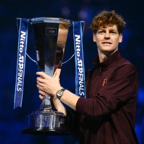 Jannick Sinner derrotó a Carlos Alcaraz y se quedó con el Masters de Turín