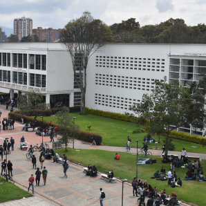 José Ismael Peña rector Universidad Nacional: estudiantes convocan paro tras su regreso