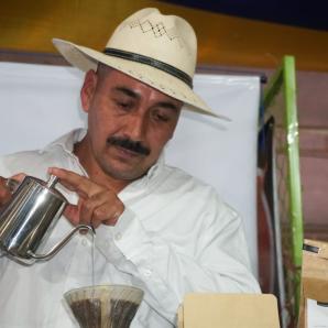 Café de Nariño rompe récord en La Mejor Taza 2025: se vendió a 150,50 dólares por libra