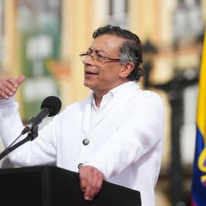 Petro respalda suspensión Asamblea Nacional Constituyente  