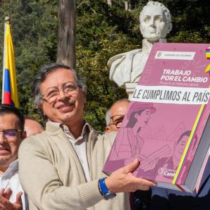 Reformas laboral y pensional, y aumento del salario: balance de medidas para trabajadores en el gobierno Petro