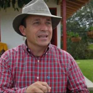 Condena Santiago Uribe Vélez