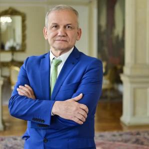 Orden de captura contra Carlos Ramón González por escándalo de corrupción en la UNGRD