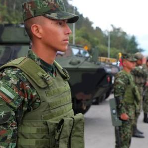 Ejército ofrece bonificación de $1,7 millones mensuales y beneficios educativos a nuevos reclutas