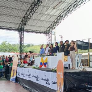 El gobierno le cumple a Uribe Meta, con la entrega de más de mil unidades fotovoltaicas para campesinos de zonas distantes