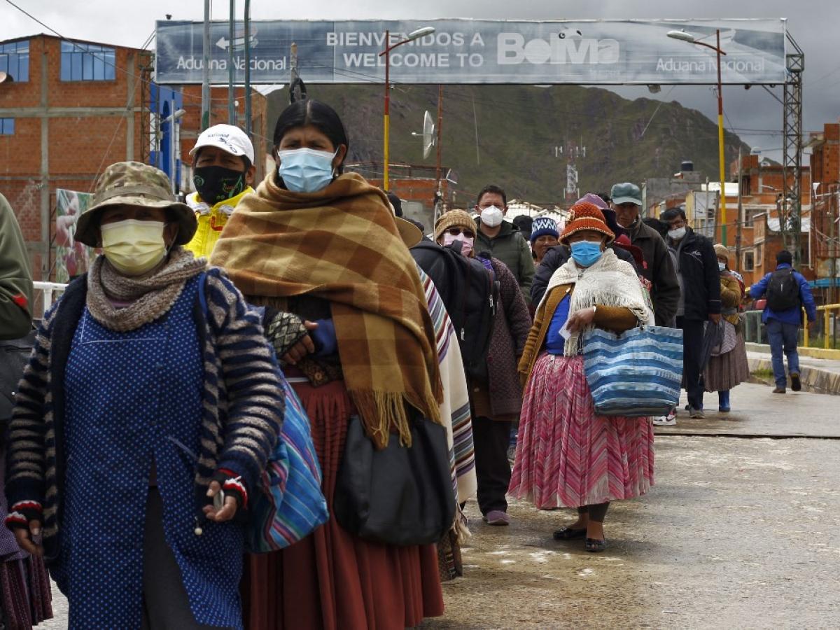 Perú reabre pasos fronterizos con Bolivia