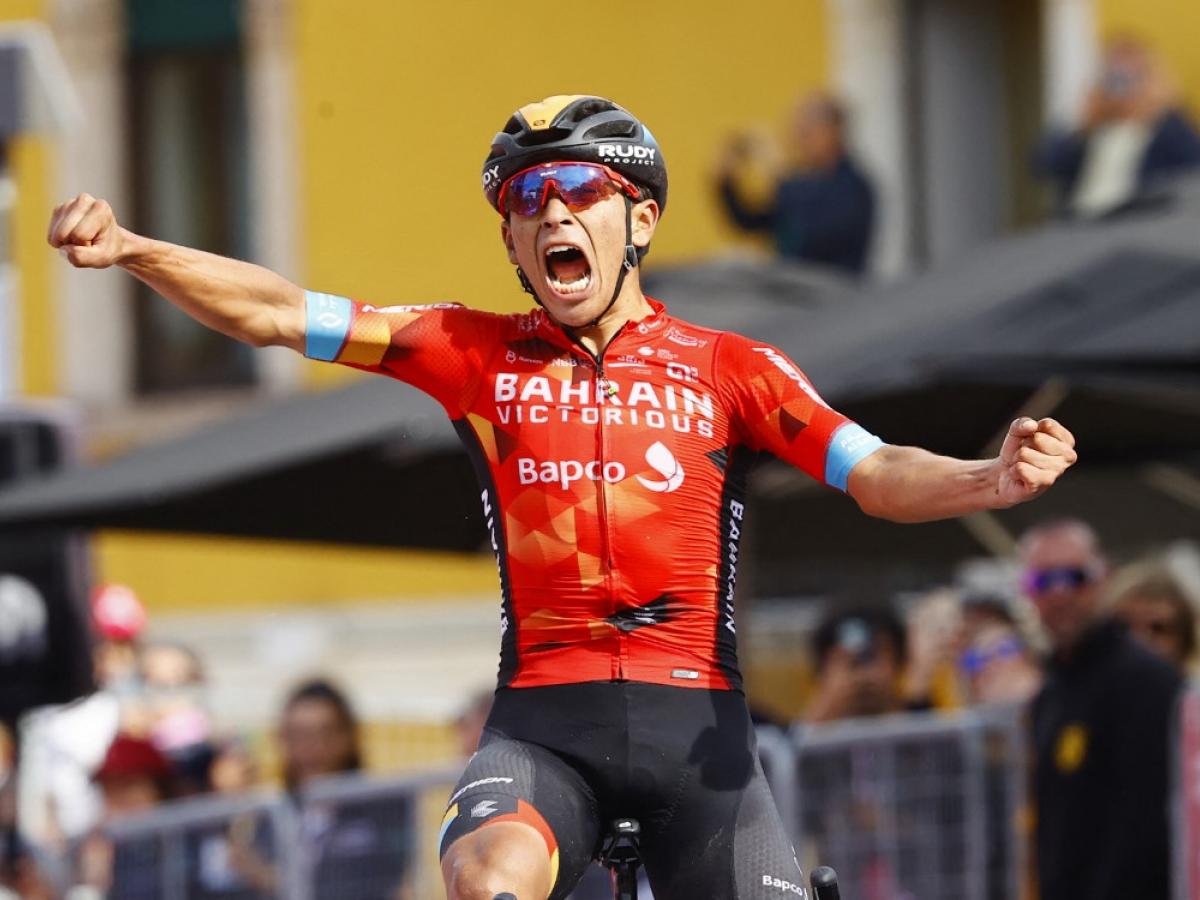 Ciclista colombiano Santiago Buitrago 