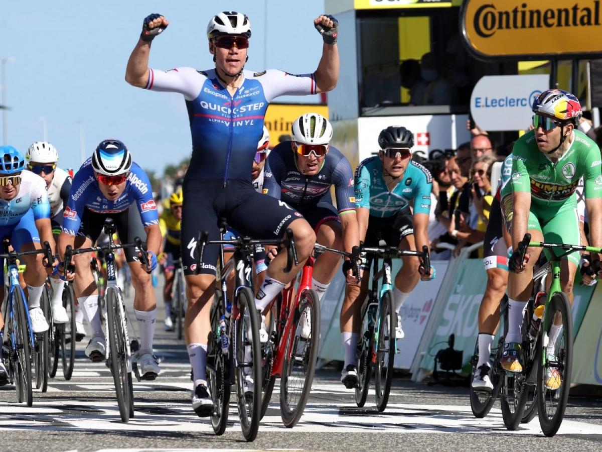 Tour de Francia 2022 | Jakobsen ganó segunda etapa y Van Aert es nuevo líder