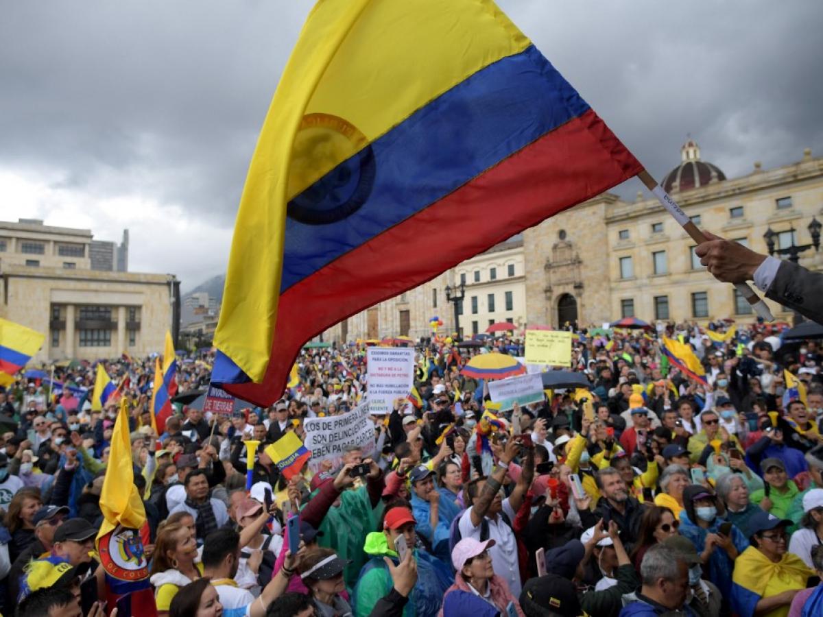 Reportan nuevas manifestaciones contra las reformas del gobierno actual