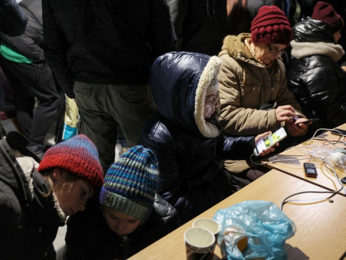 Ucrania: Restaura su red eléctrica tras ataques rusos