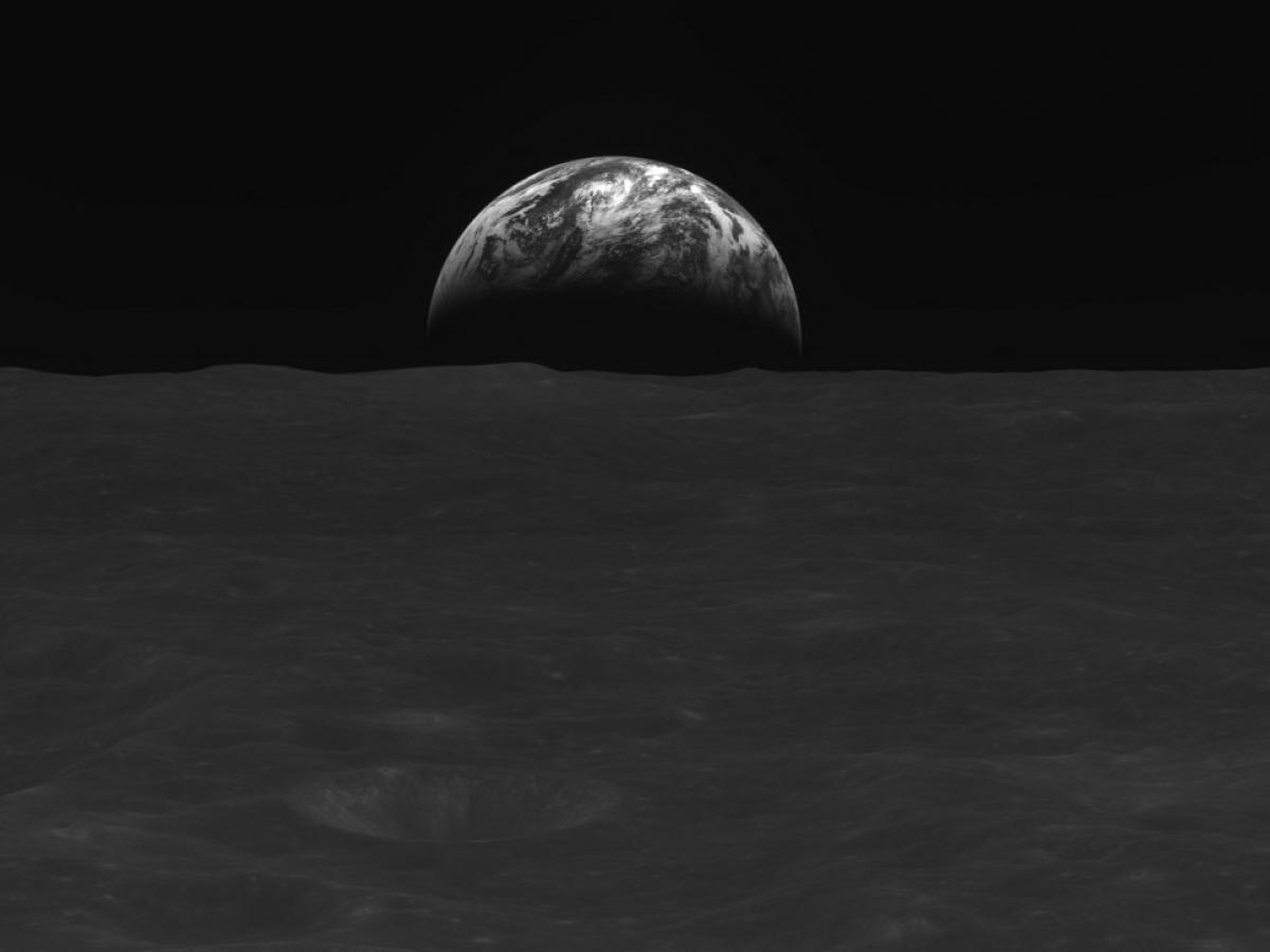 Sonda lunar surcoreana transmite imágenes de la Tierra y la Luna