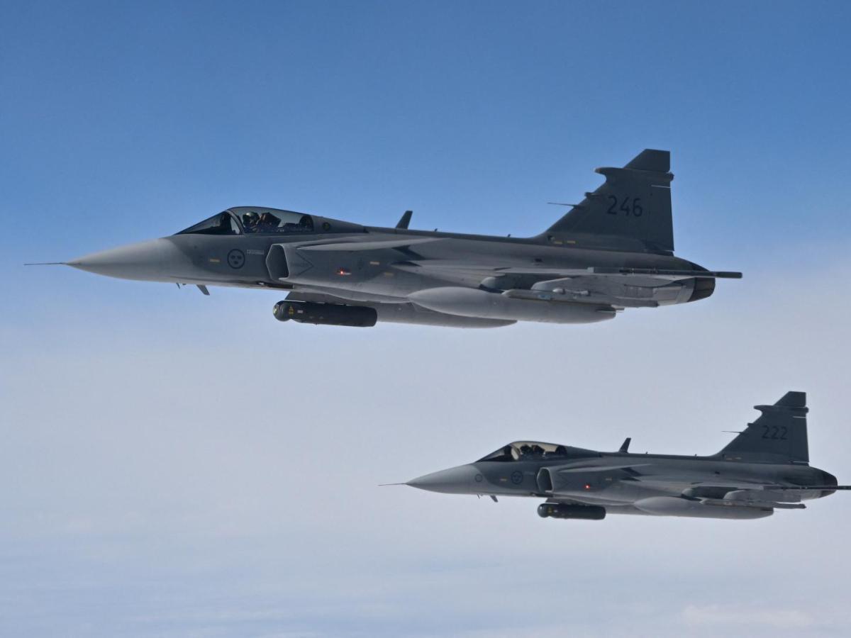 Colombia comprará aviones suecos y fortalecerá su defensa aérea