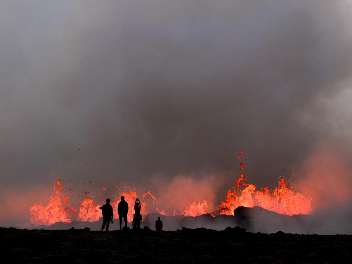Volcán islandés cerca a Reikiavik: plan de turismo para ver lava 