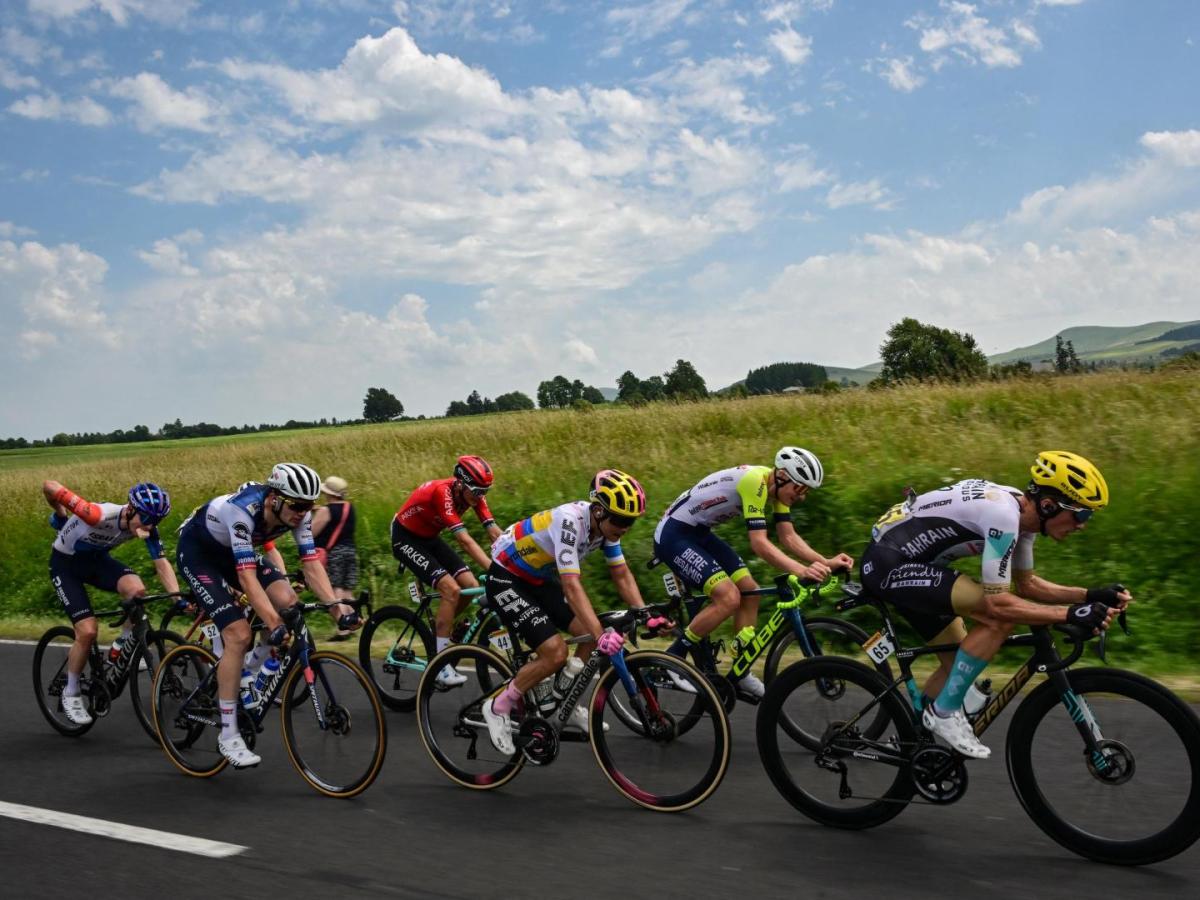 ¿Qué paso con Esteban Chaves en el Tour de Francia 2023?