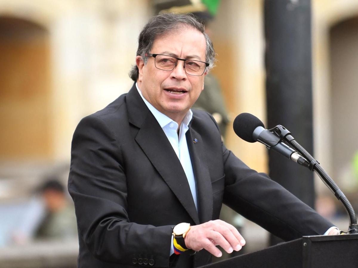 Petro dice que la prensa de manera oportunista intenta voltear el resultado de su labor contra el contrabando