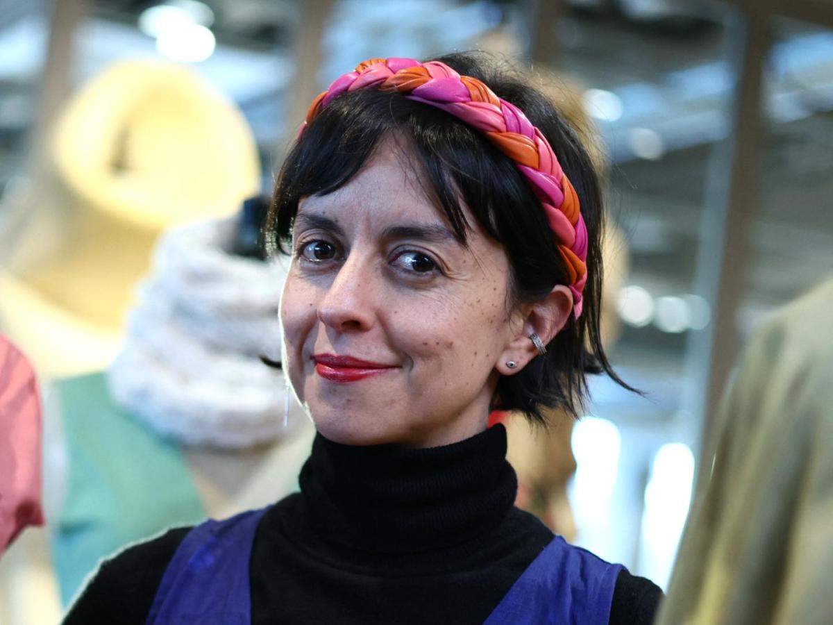 La diseñadora Laura Laurens promueve transformaciones sociales por medio de la moda