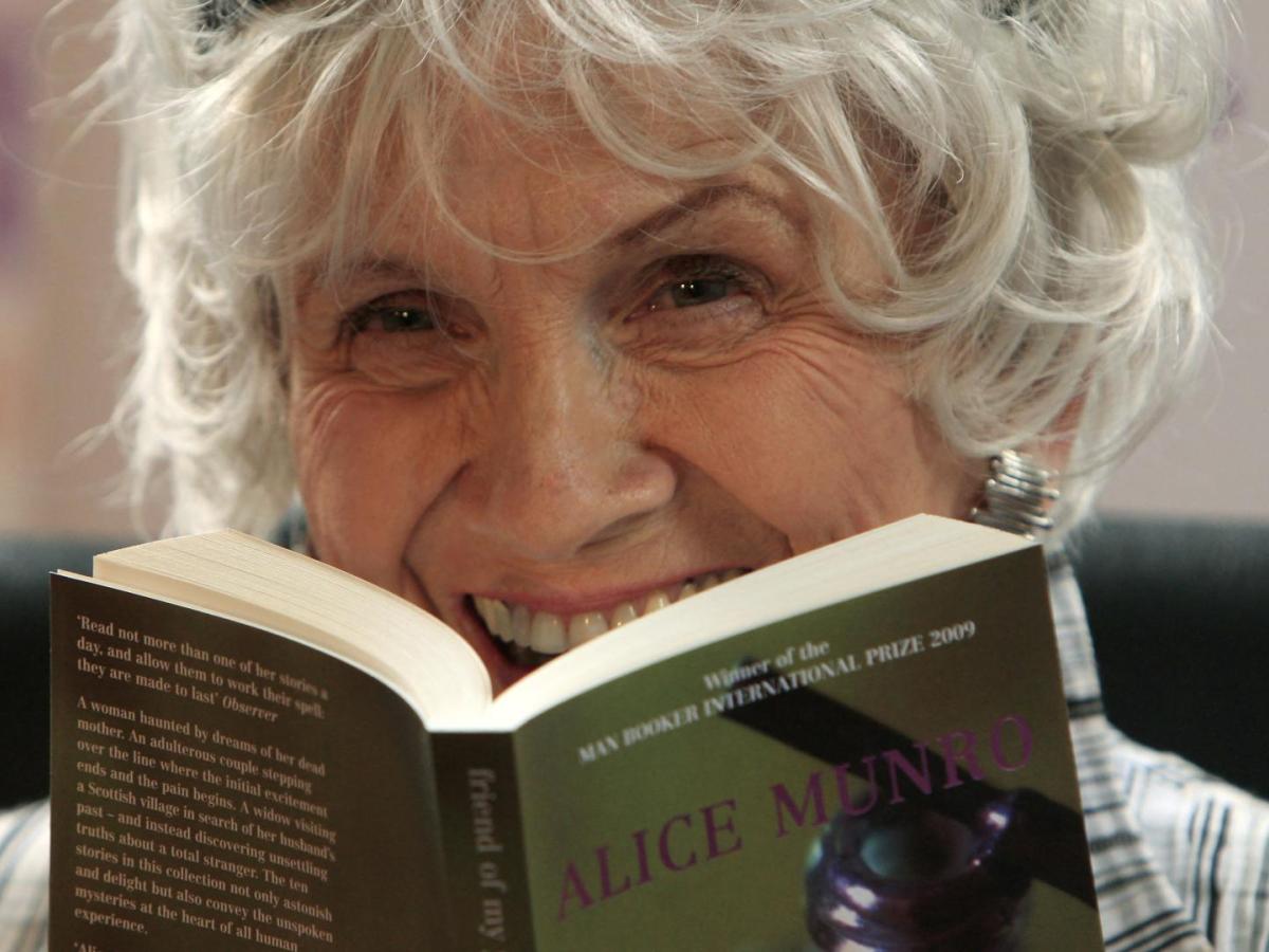 Murió Alice Munro, premio Nobel de literatura en 2013