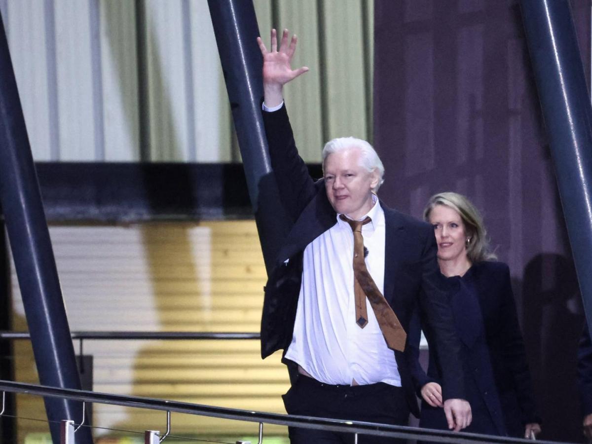 Primer discurso Assange en octubre desde liberación 