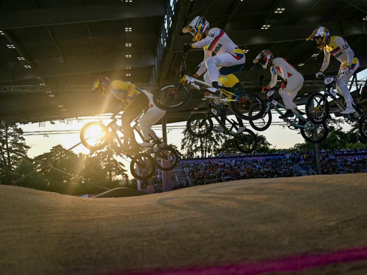 Mariana Pajón se despide de París y Mateo Carmona peleará en la final del BMX olímpico