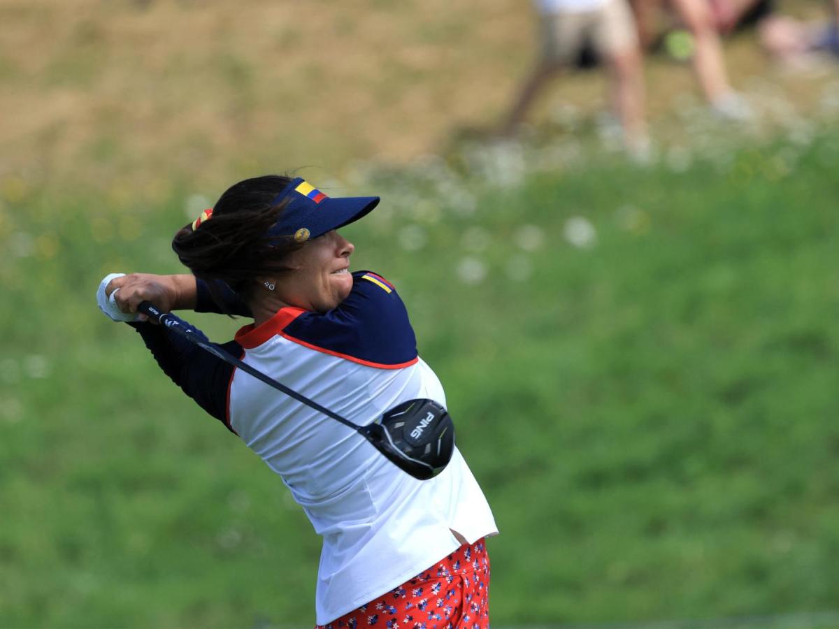 Juegos Olímpicos: María José Uribe destacó en el debut del golf femenino