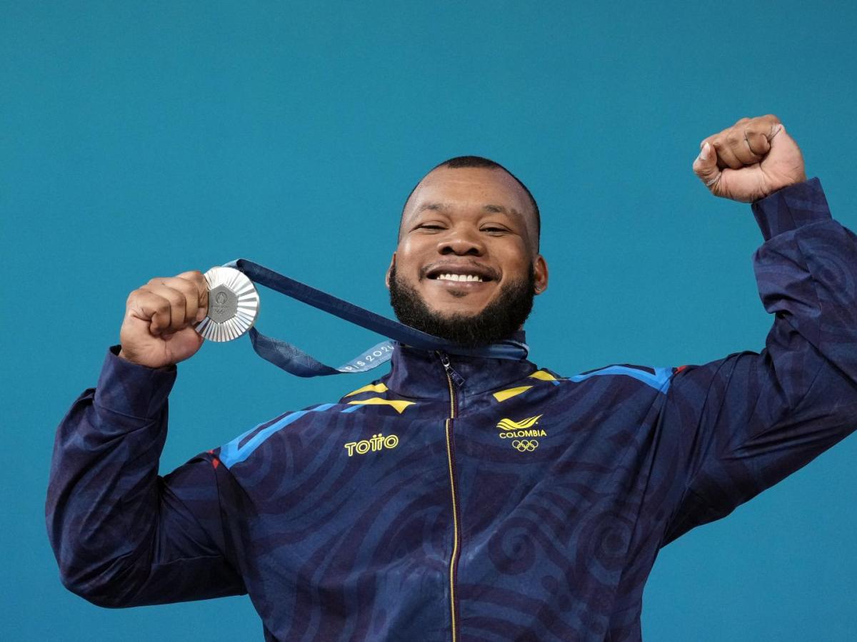 Nueva medalla para Colombia: Yeison López en levantamiento de pesas 