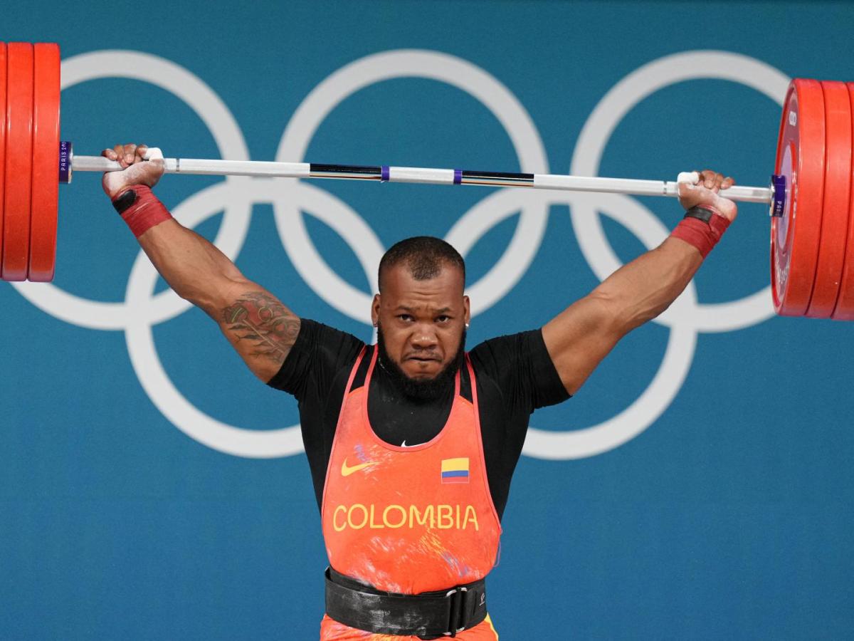 Entrenadores y atletas celebran el oro de Jeison López en París 2024