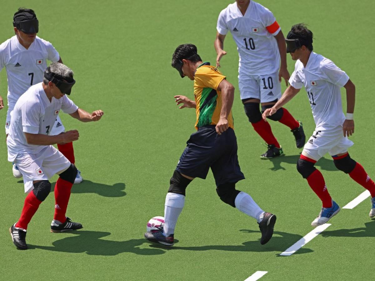 En el fútbol 5 adaptado, ¡Silencio, se juega!