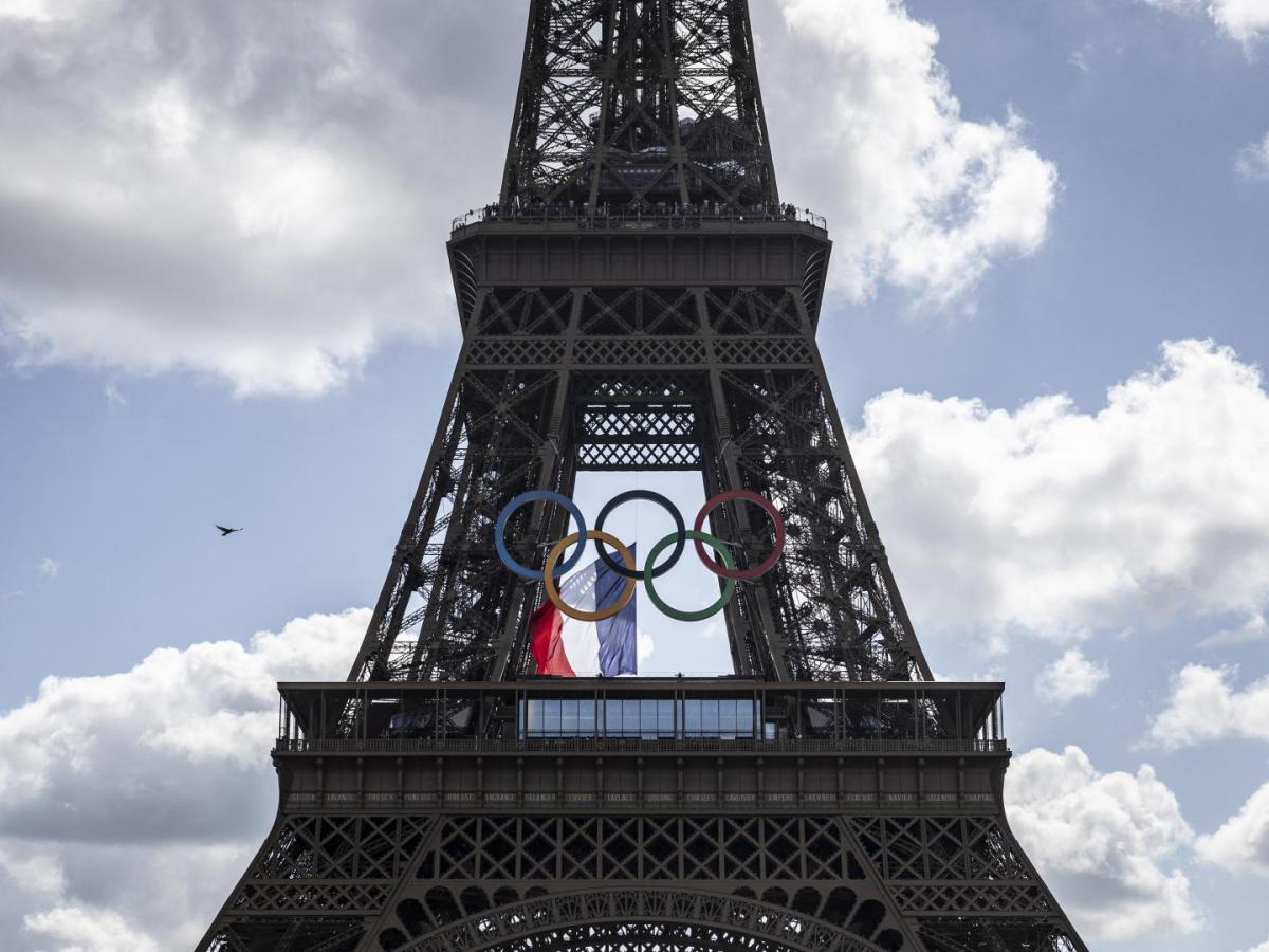 París 2024: anillos olímpicos permanecerán en Torre Eiffel