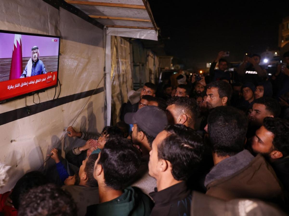 Palestinos celebran anuncio del cese al fuego entre Israel y Hamás en la Franja de Gaza