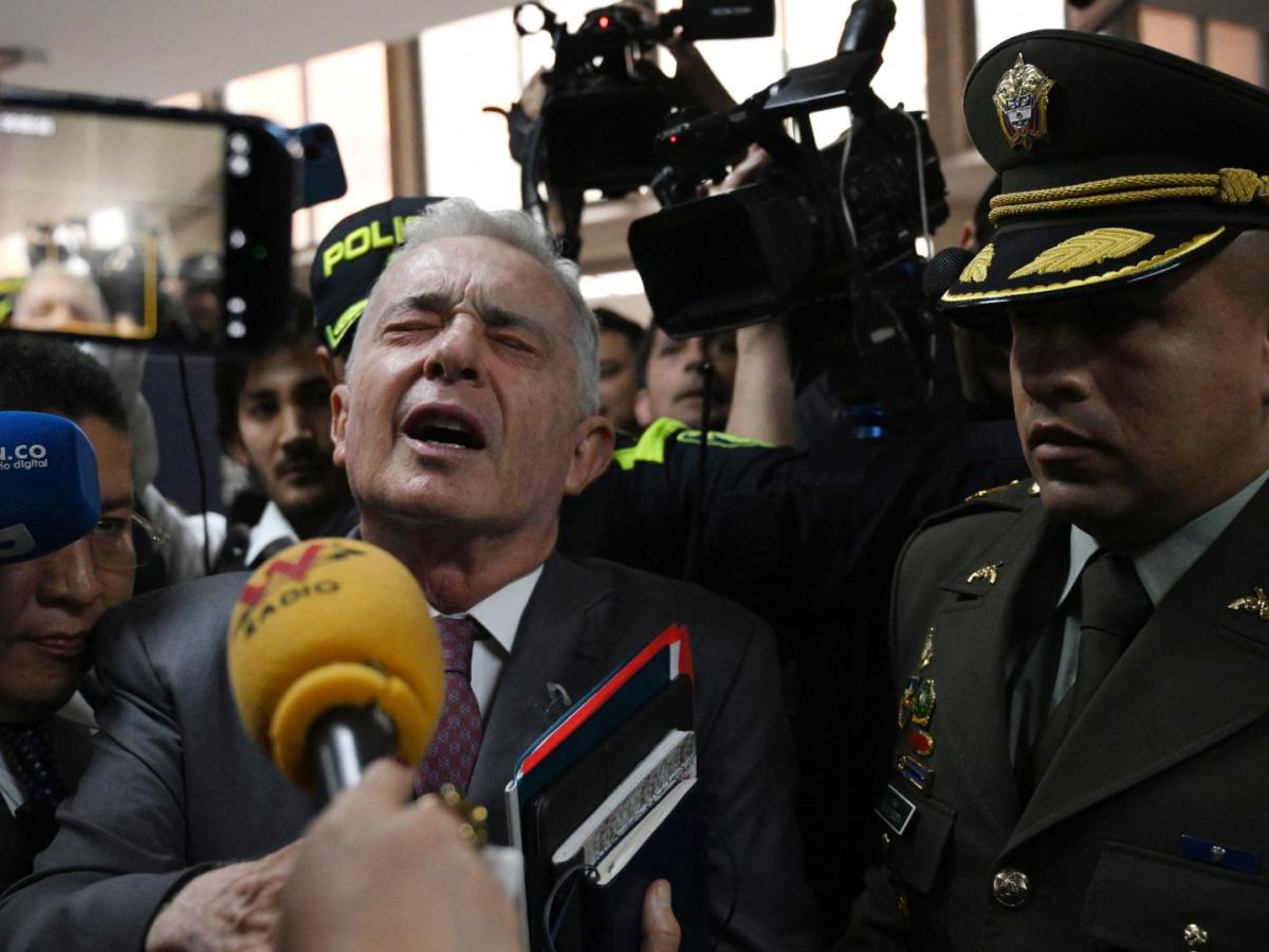 Juicio Álvaro Uribe: fiscalía pide condena por soborno y fraude procesal