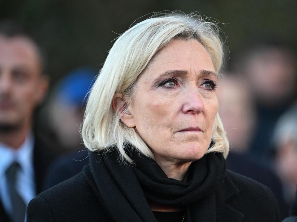 Marie Le Pen inhabilitada y condenada a prisión 