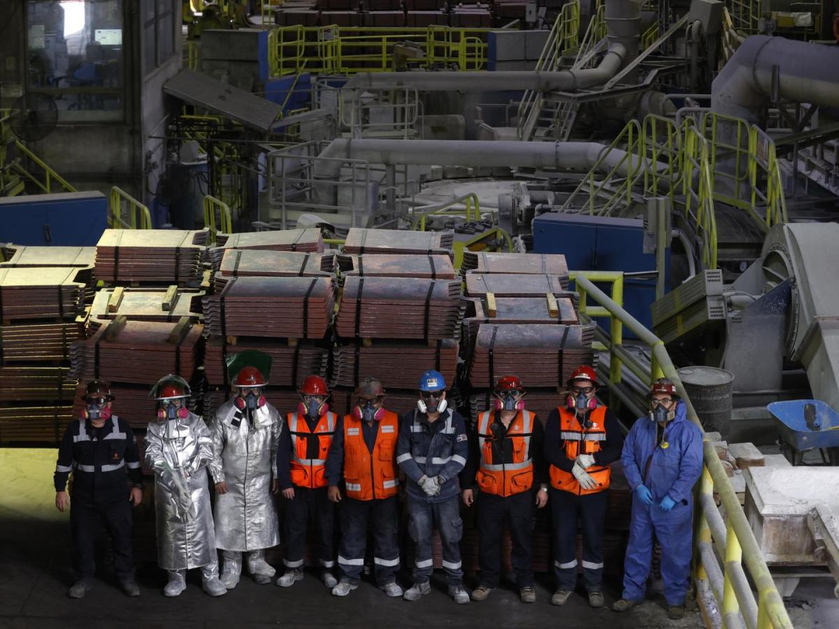 Chile se esfuerza para rescatar a mineros atrapados en El Teniente