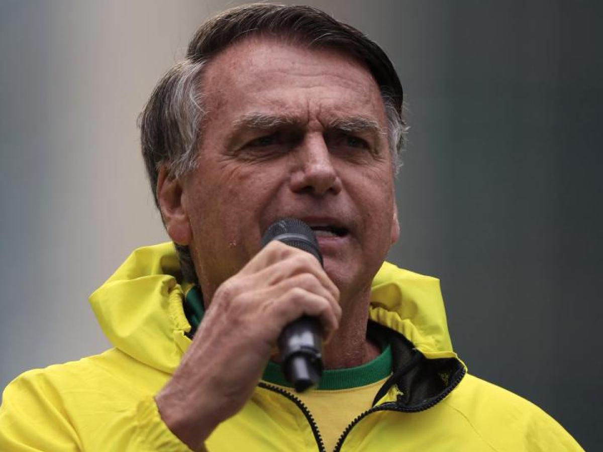 Bolsonaro: notificado en hospital 