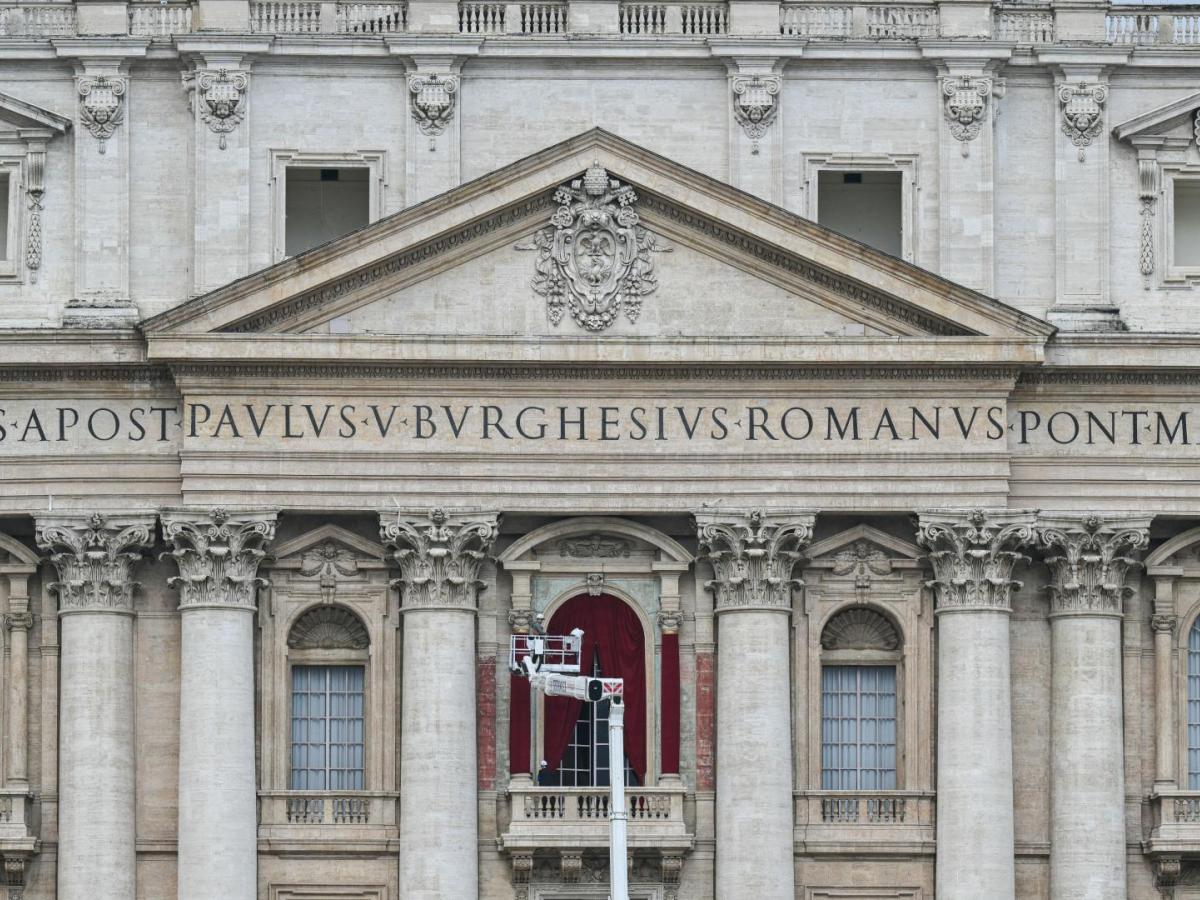 Cardenales ya están en Roma para escoger al nuevo papa