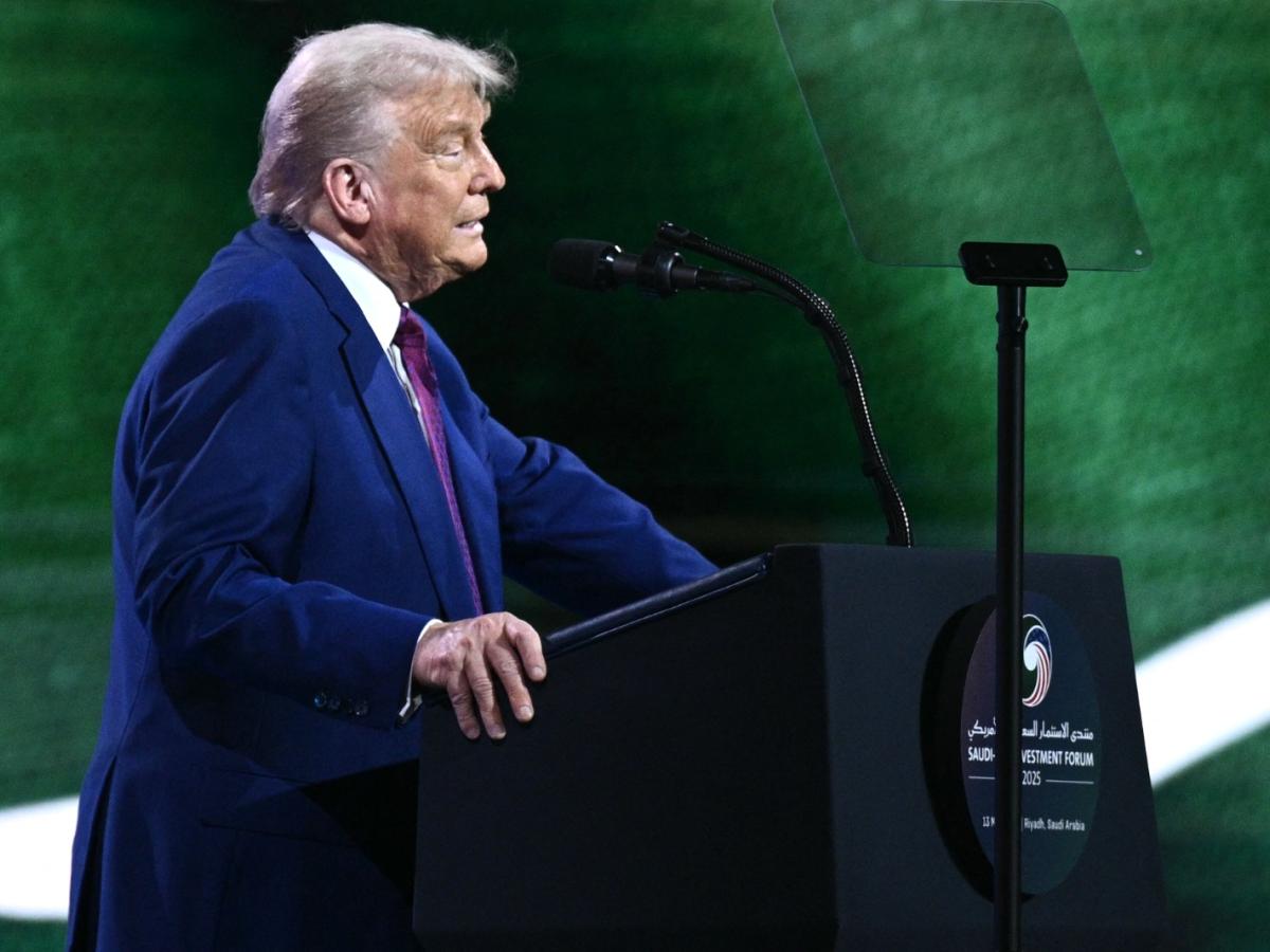 Trump recorta presupuesto para investigación contra cáncer