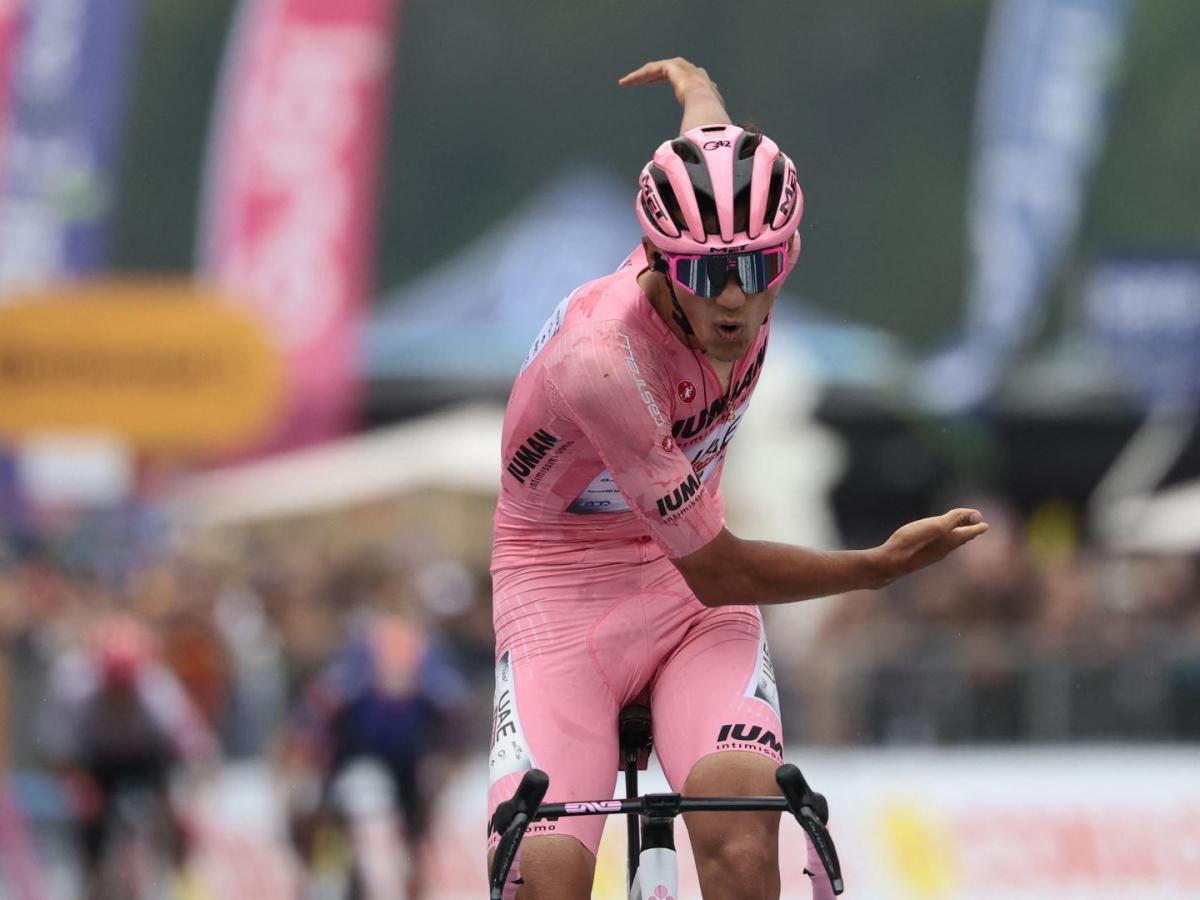 Giro de Italia etapa 17: Isaac Del Toro ganó y sigue líder