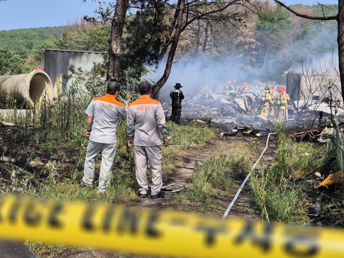 Corea del Sur: cuatro personas murieron en accidente aéreo