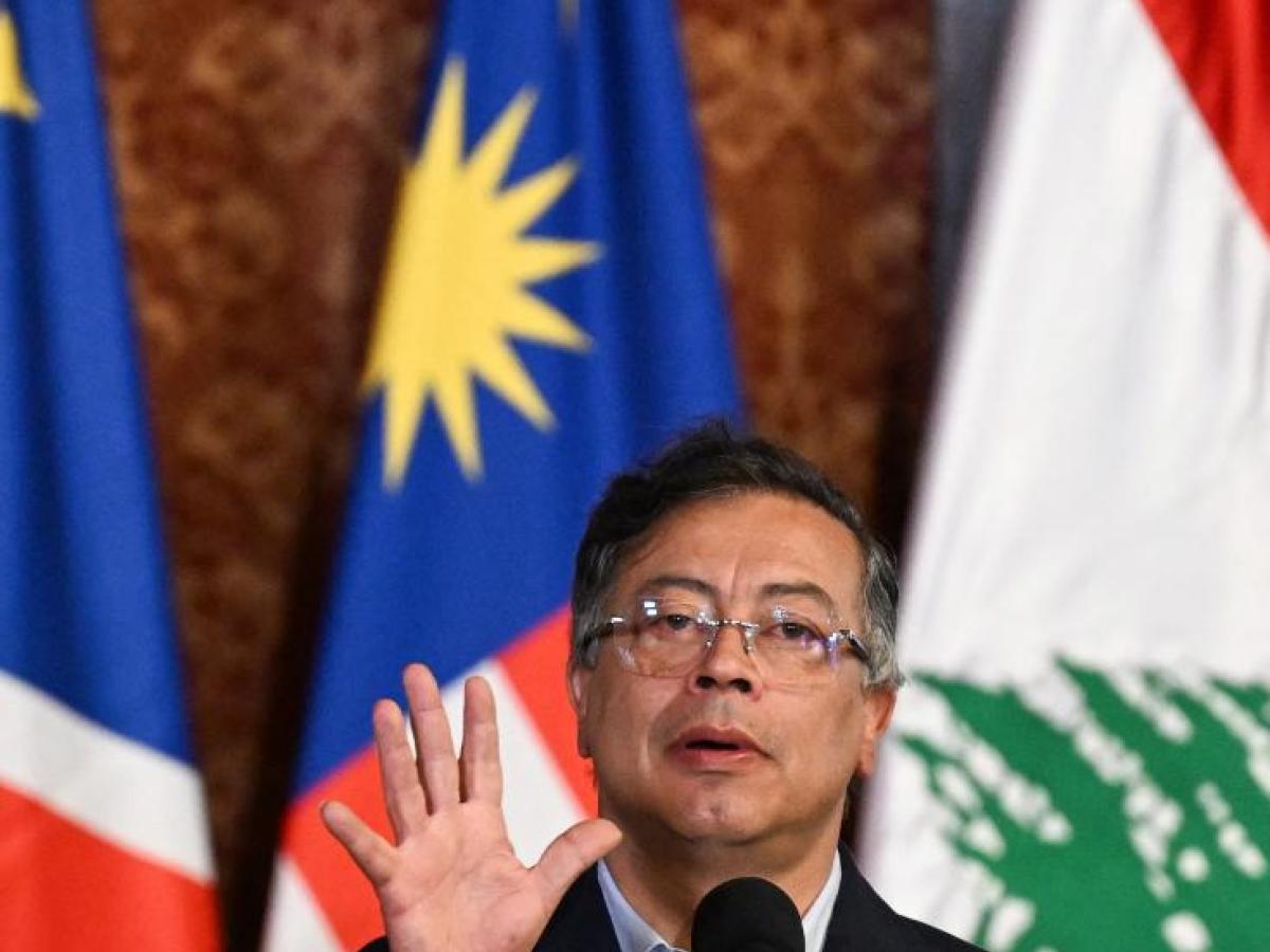 Petro propone que Uribe se someta a la JEP  Qué dijo Petro sobre Uribe y la JEP