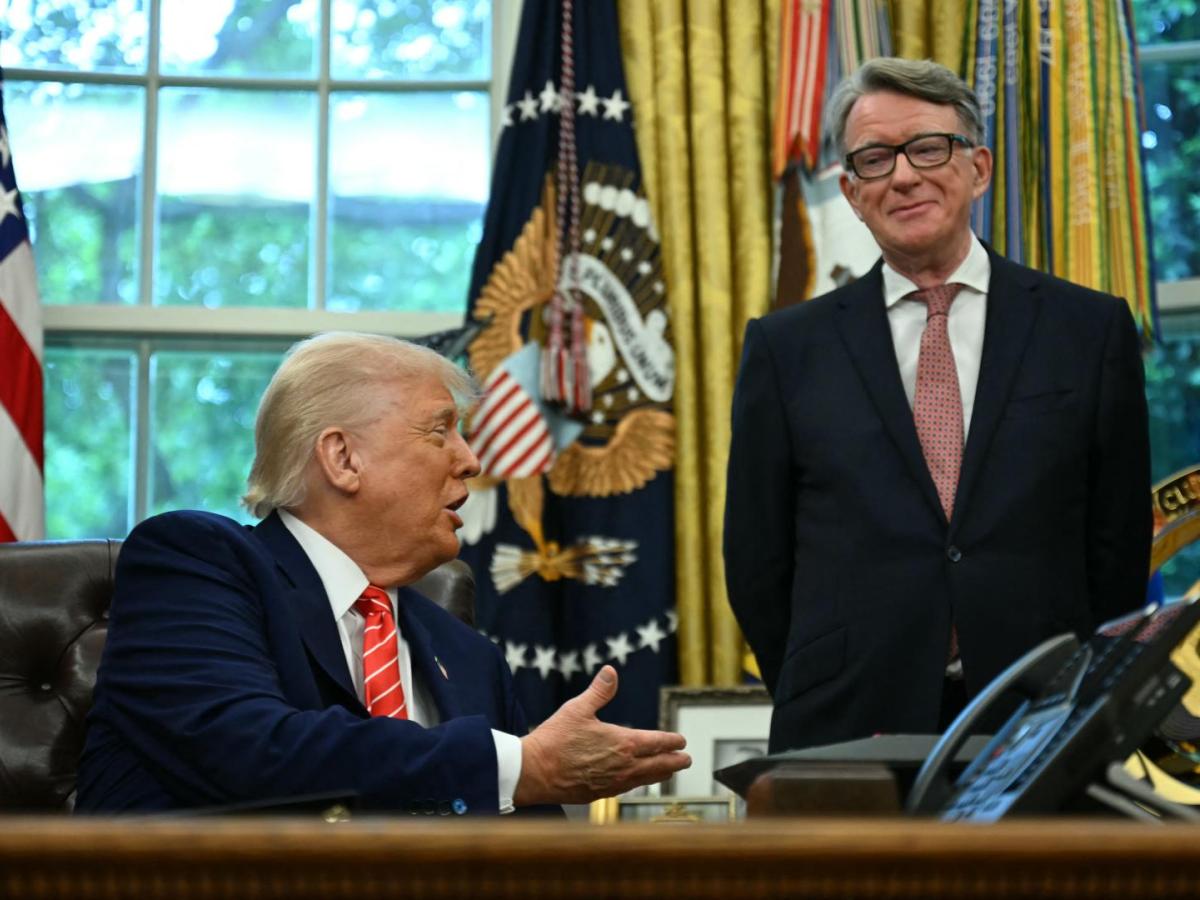 Reino Unido destituye embajador en Estados Unidos, Peter Mandelson, por vínculos con Jeffrey Epstein