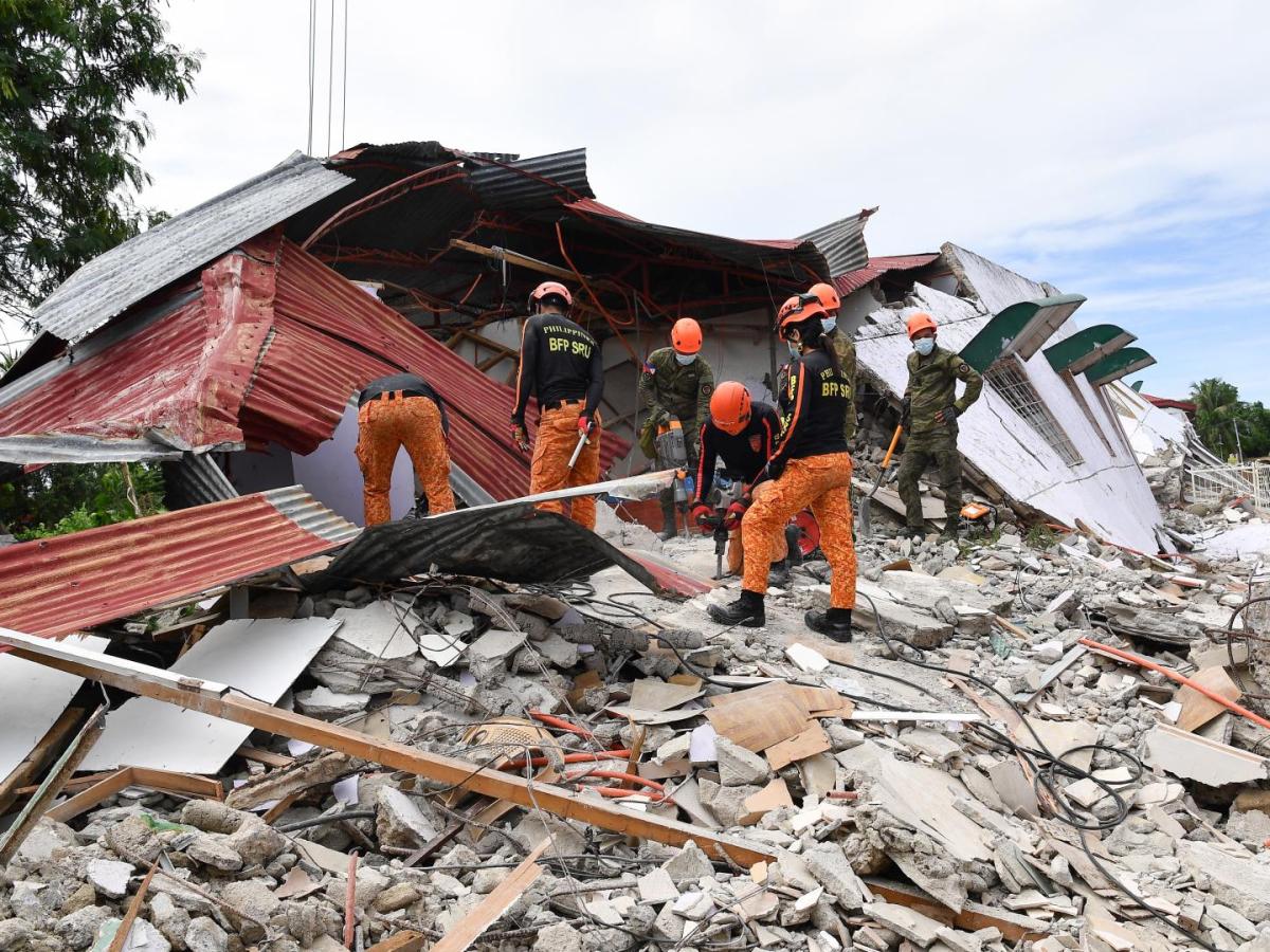 Terremoto en Filipinas deja saldo de 69 muertos