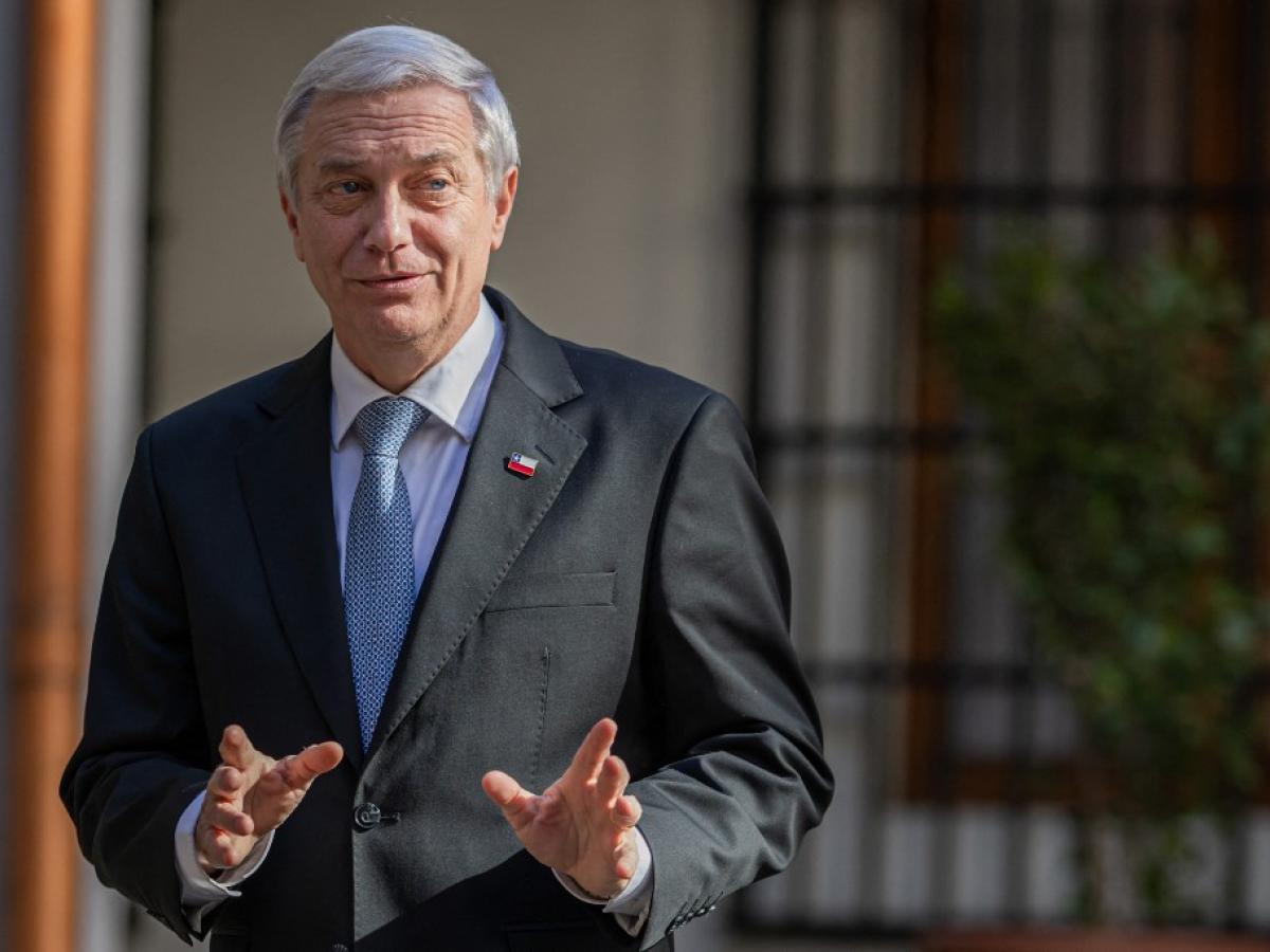 Presidente electo de Chile nombra a dos exabogados de Pinochet en su gabinete